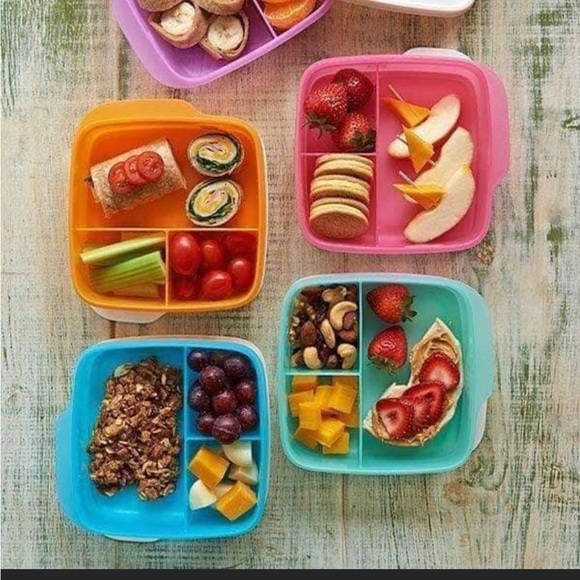 Tupperware divided lunch containers - Picture 5 of 8